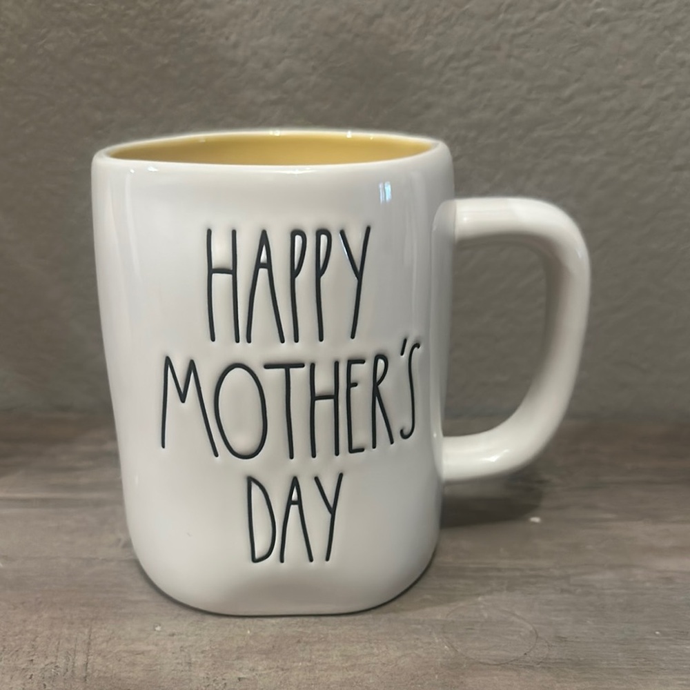 Sale! Rae Dunn Happy Mother’s Day Mug